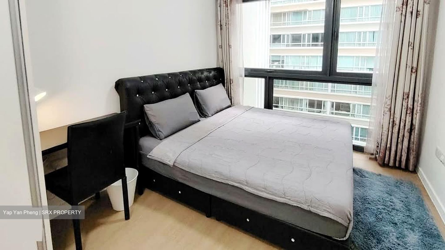 The Lakefront Residences (D22), Condominium #561224391
